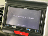 【ナビゲーション】目的地までしっかり案内してくれる使いやすいナビ。Bluetooth接続すればお持ちのスマホやMP3プレイヤーの音楽を再生可能!毎日の運転がさらに楽しくなります!!