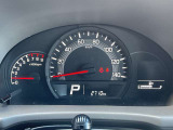 【走行距離 2,710km!】 走行距離が確認できます。視認性の良いメーターパネルデザインです。