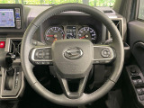 【純正革巻きステアリング】上質な革を使用することで、手にしっかり馴染みとても運転しやすいハンドルです♪