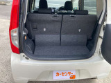 綺麗なカーゴルーム汚れてません。