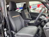 ひじ掛けが付いて運転が楽です