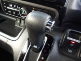 無段変速のCVT車です!発進から加速までアクセルを一定にして走ることにより、滑らかに走ります!