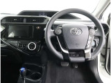 運転席のハンドル・シートは高さ調整が可能です