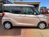 ご成約のおクルマ全て、エンジンオイルを交換してご納車させていただきます!また、点検時に消耗品の状態確認も行い必要に応じて新品交換させていただきます!