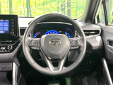 【純正革巻きステアリング】上質な革を使用することで、手にしっかり馴染みとても運転しやすいハンドルです♪
