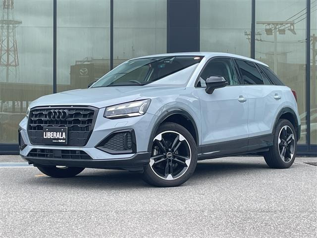 Q2 TFSI ブラック スタイル プラス 本革シート ワンオーナー