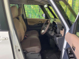 運転席シート廻りは使用感も少なく、良好な状態となっています。丁寧に使われていたことがよくわかりますね。
