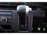 CVT(無段変速機)を採用しています!走行シーンにマッチした変速比で快適ドライブが出来ます♪