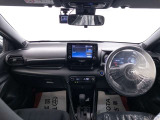 落ち着いたカラーの内装で、ゆったりと運転したい方に。