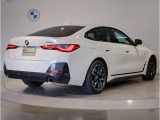BMWのお車は、&ldquo;駆け抜ける歓び&rdquo;を体現しております。走行の安定性とコーナリングの良さを追求し、思い通りにハンドルの操作可能です。