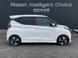 ボディカラーは人気のホワイトパールです。