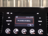 使いやすいインターフェースで、快適なドライブをサポート。CD再生はもちろん、USB接続で音楽もお楽しみいただけます。日常の移動をより楽しく。