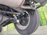 お車を安心してお乗りいただく為には、足回りの定期点検が欠かせません。サービスサポート(有償保証)では無料点検もご提供しており、安心のカーライフをお過ごしいただけるサポート体制が整っています。