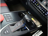 電動パーキングブレーキを装備しておりブレーキホールド機能付きです