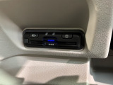 いまや快適なカーライフに欠かせないETCが付いています。