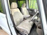 運転席シート廻りは使用感も少なく、良好な状態となっています。丁寧に使われていたことがよくわかりますね。