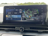 メモリーナビ(テレビ付)搭載で、初めての道や遠出でも安心です!Bluetoothが使えるので、好きな音楽を聴きながら楽しいドライブを♪