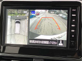 アラウンドビューモニター装備!空から見ているような映像によって不慣れな場所での車庫入れや縦列駐車はもちろん、狭い道でのすれ違いも安心♪