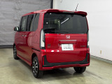 納車時には安全かつ安心してお乗り頂けるようホンダ専門知識を持つ整備スタッフが点検・整備・装備も説明をしてお渡ししております。