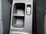 パーキングもスイッチ式!AUTO HOLDのスイッチも☆信号待ちの時などに、ブレーキを保持してくれます☆おススメの装備です♪♪
