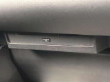CD・DVDの再生が可能です。