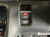 パーキングブレーキはスマートな電子制御式と合わせて渋滞時等にブレーキペダルから足を離しても停車状態を保持してくれるオートブレーキホールド機能で運転が楽になります。スタートはアクセルペダルを踏むだけ