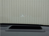 カラーヘッドアップディスプレイ付き。少ない視線移動で情報を確認できるので、運転の疲労軽減に繋がりますよ♪