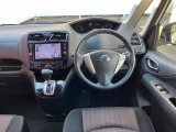 足元も広く高い目線で視界も良く運転しやすい!室内状態も良好です!