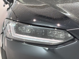 LEDヘッドライトは、点灯の瞬間から最大光量を発揮し、突然暗くなるトンネルなどでの安定感を高めます。