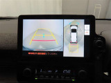 バックモニターを装備しています。車庫入れ時等に車両後方が確認出来るのでとても便利です。