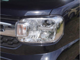 【ヘッドライト】省電力で長寿命の明るく運転しやすいLEDヘッドランプです。明るく照らすので暗い夜道からお客様を守ってくれます。お近くのスズキ自販島根までお越しください。