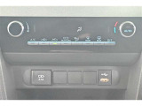 お好きな温度に設定すれば自動的に温度を調節、車内を快適空間に仕上げてくれます。