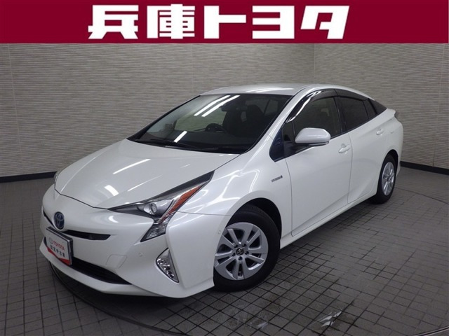 トヨタ プリウス 