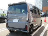 斜め後ろの画像です。是非現車をご確認ください!