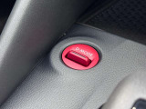 NISMO専用チューニングが施された9ATを操るセレクターレバー。