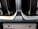 【キドニーグリル】BMWは約90年もの間、ほぼ全ての車両にひと目でBMWだと分かるこの特徴的なフロントグリルが備えられ、デザイン・アイコンとして親しまれてきました。