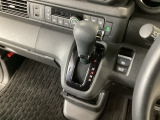 ご契約の流れは、当店のスタッフがわかりやすく説明いたしますのでお気軽にお声かけください!