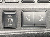 【両側パワースライドドア】スマートキーや運転席のスイッチで後席両側スライドドアの開閉が可能♪電動だから力を入れてドアを開ける必要が無く、小さなお子様でも簡単に開け閉めでき快適です♪