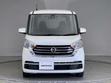日産の中古車には、全車無料(1部加入できない車両があります)でワイド保証がついております。有料で延長保証も出来ます。