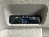 ETC車載機が付いてます。ETCが使用可能な道路通行料はキャッシュレスでスマートに走行できます。