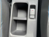 パーキングもスイッチ式!AUTO HOLDのスイッチも☆信号待ちの時などに、ブレーキを保持してくれます☆おススメの装備です♪♪