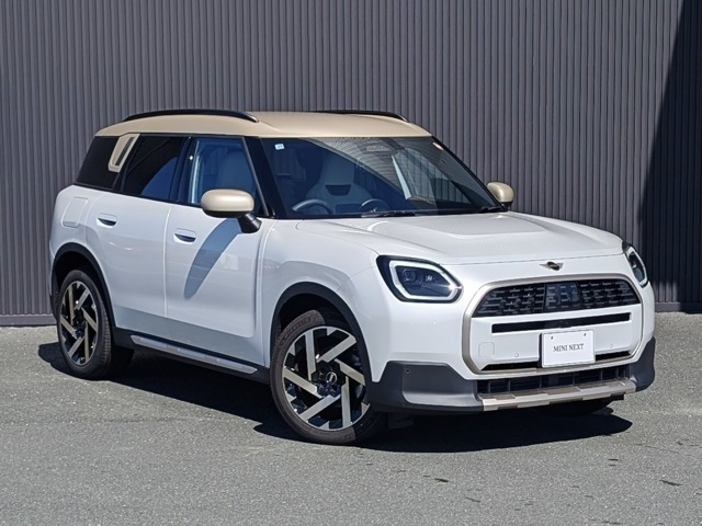 BMW MINI ミニカントリーマン 