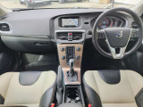 V40クロスカントリー D4 SE ディーゼル 