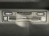 ETC車載器搭載しております。高速道路も料金支払いレーンに並ばず通過でき、とても便利です。ETCカードもお車購入時に入会する事ができます。お気軽にお問い合わせ下さい。