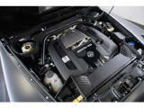 4.0L V型8気筒DOHCツインターボ+モーター、エンジン:585ps/86.7kgm モーター:20ps/21.2kgm、全長&times;全幅&times;全高mm 4690&times;1985&times;1985mm、車両重量 2570kg