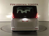 ワイド&ロースタンスのリヤビュー!歴代モデルで追求してきた室内空間の最大化と力強いハコ(箱)らしさを継承深化しています!