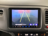 【バックカメラ】運転が苦手な方も車庫入れラクラクです!ギアをリバースに入れれば自動的に切り換わりますので、面倒な操作は不要です♪狭い駐車場もお車を傷つけず安心ですね!