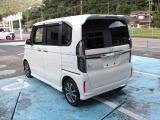 納車前には当社専用の整備工場で点検整備をしてお渡しいたします(^&forall;^) 初めてお車を購入される方でも安心してお使い頂けますよ◎