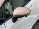 ウィンカードアミラー☆ライトの点滅で対向車、歩行者などに曲がることを知らせることができるので安心・安全につながりますね♪