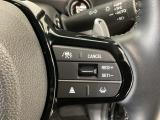 【アダプティブ・クルーズ・コントロール】予め設定した車速内でクルマが自動的に加減速。 前走車との適切な車間距離を維持しながら追従走行し、高速道路でのドライバーの疲労を軽減してくれる嬉しい機能付♪